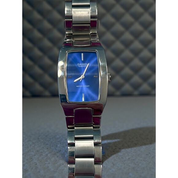 Casio MTP-1165 Blue Dial Stainless Steel Quartz Watch-Japan Movement-Mens-Silver - Picture 5 of 10